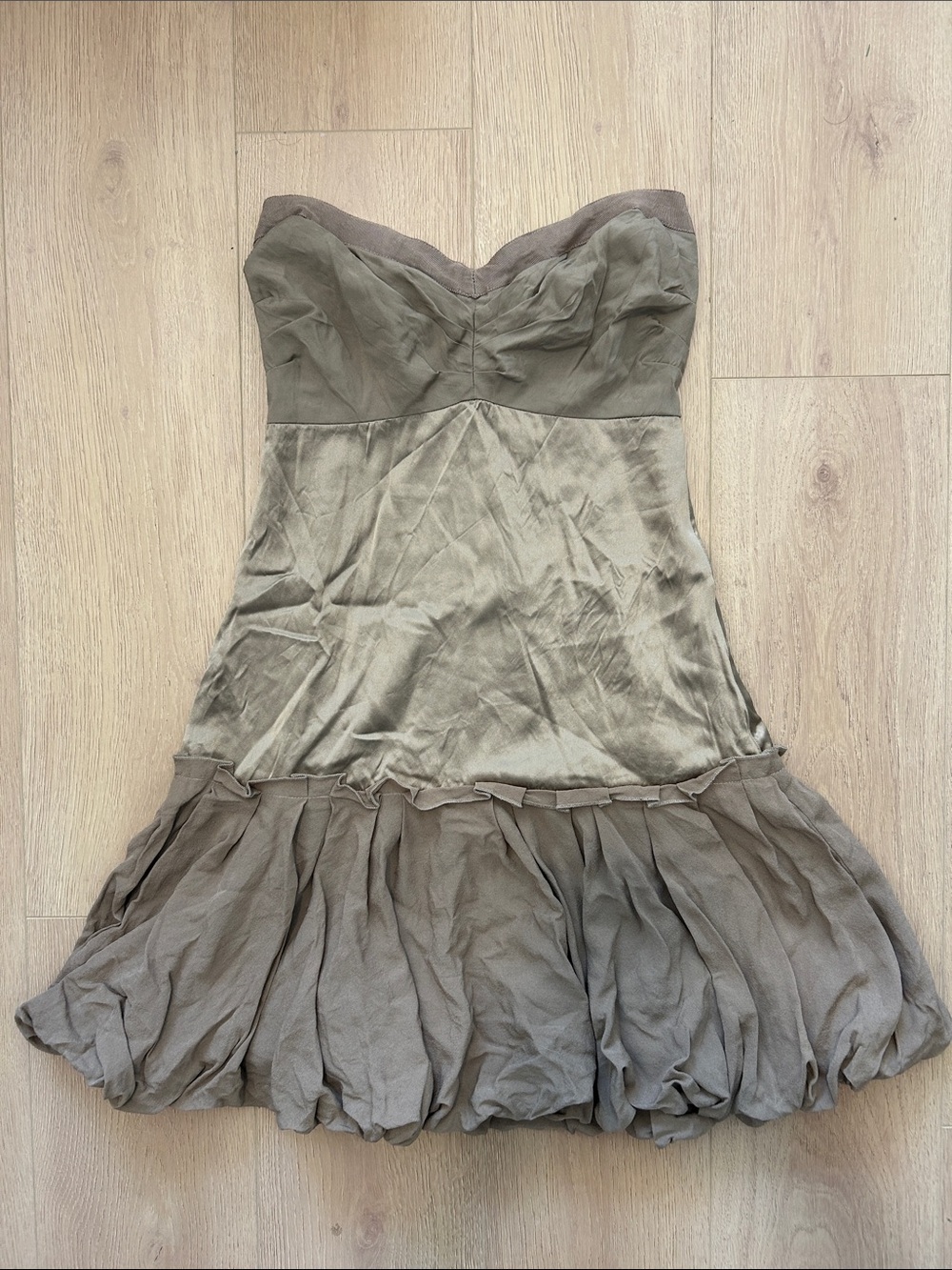 94% Silk Strapless Bubble-Hem Dress in Taupe/Brown